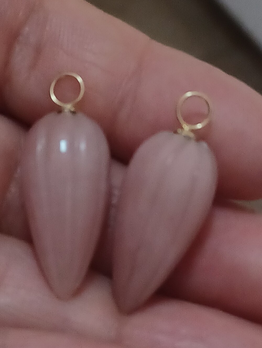 18k Big Delicate Pink Guava Quartz Teardrop Carved Pendant 12x25